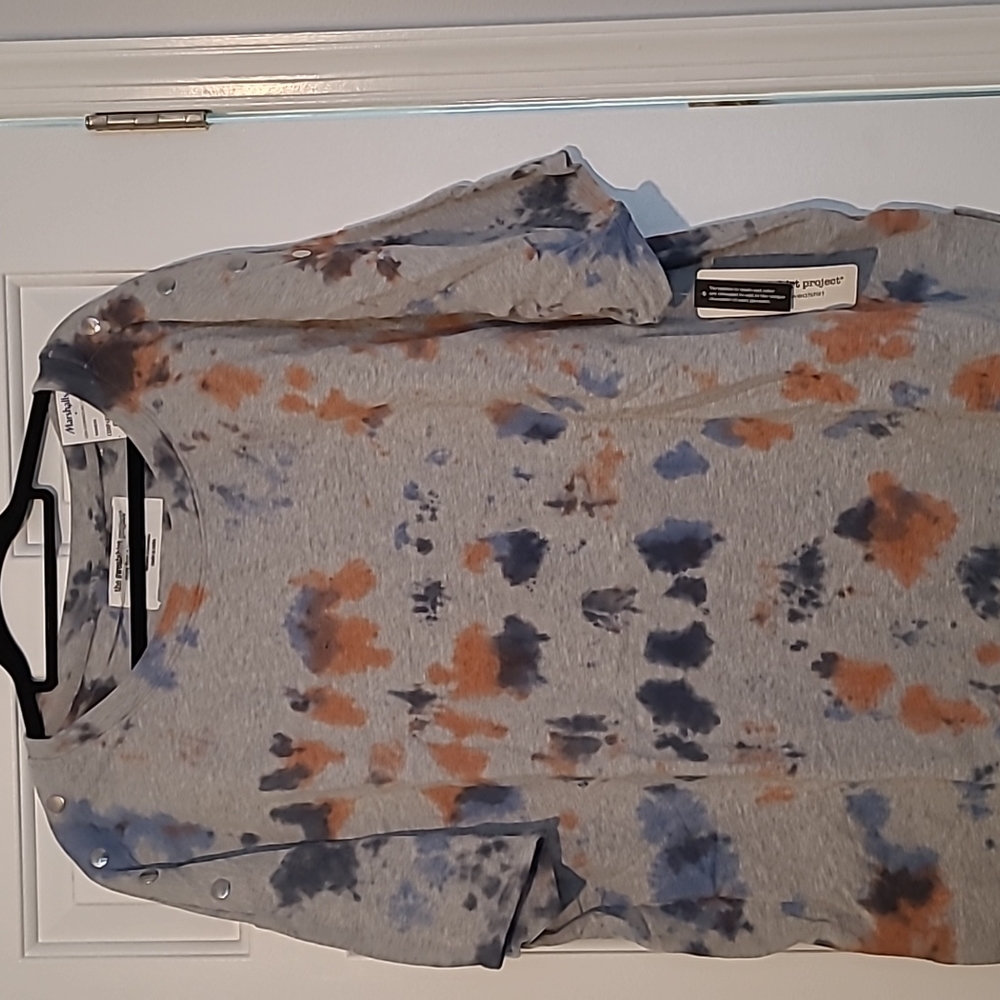 Sweatshirt Shirt